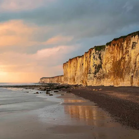 L'ancienne Lieutenance A 200m De La - *